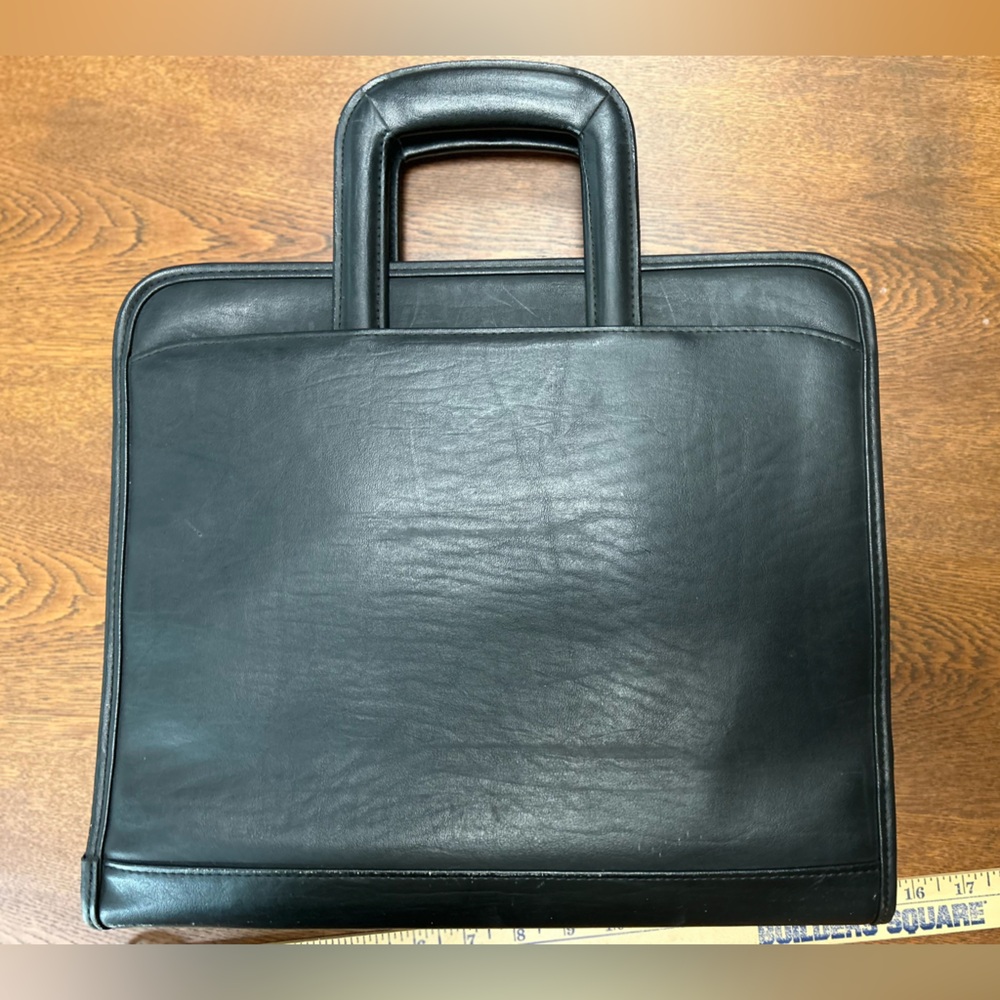 Leather-like briefcase size Design-A-Day America Planner Black Full Zip 3 sides.